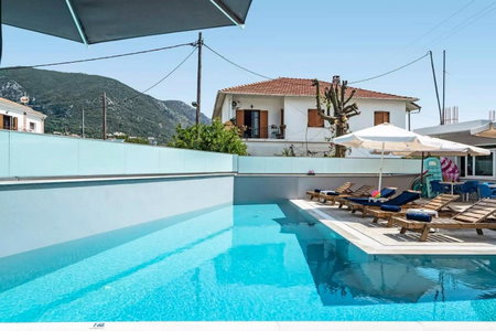 Papatsas Center Houses, Nydri, Greece