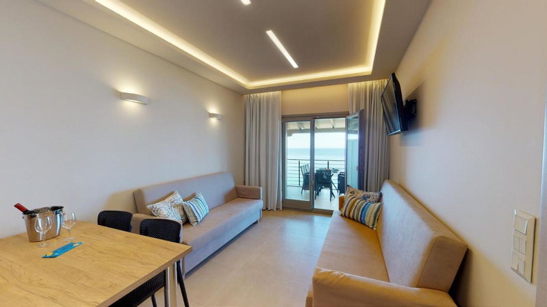 KaLLiA SUITES- CHOREFTO, Chorefto, Greece