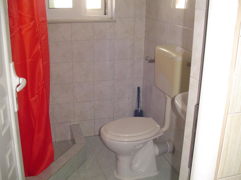 Nina Rooms (apartments), Artemida, Greece