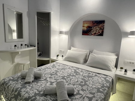 Villa Pavlina, Santorini, Greece