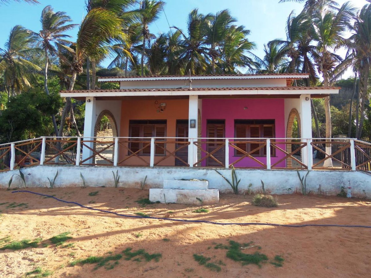 Chalé Coqueiros, Brazil