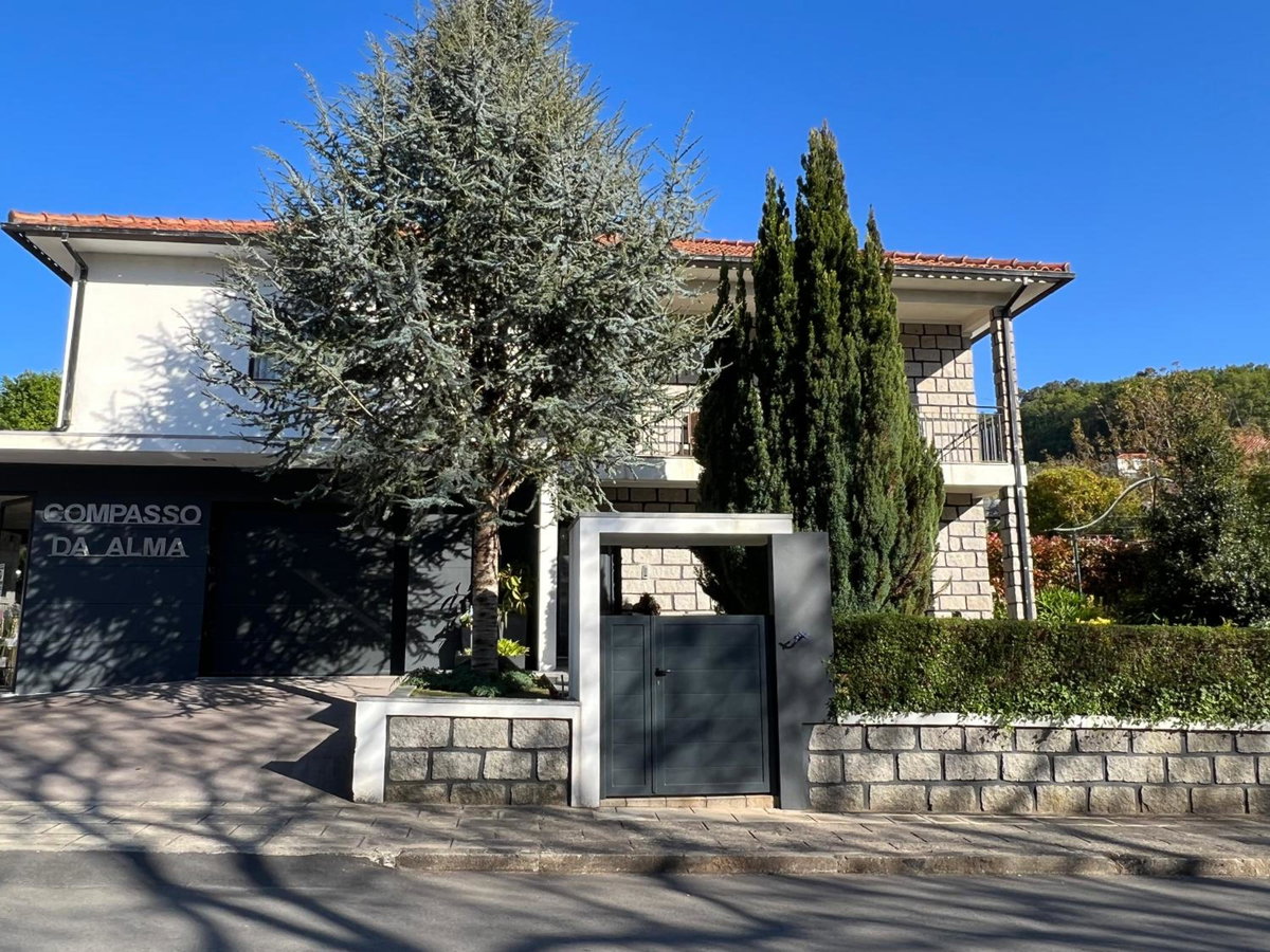 Casa das Flores ll, Portugal