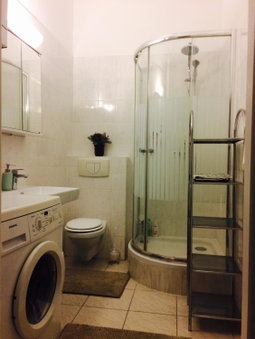 Nice Private Room in Wien Center, Vienna, Austria