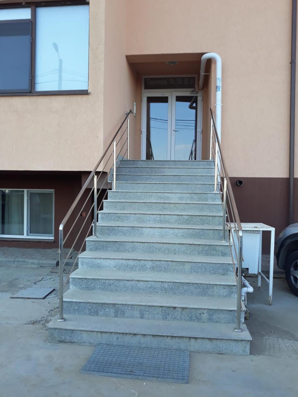 Hotel · Daniel Residence Militari, Dudu