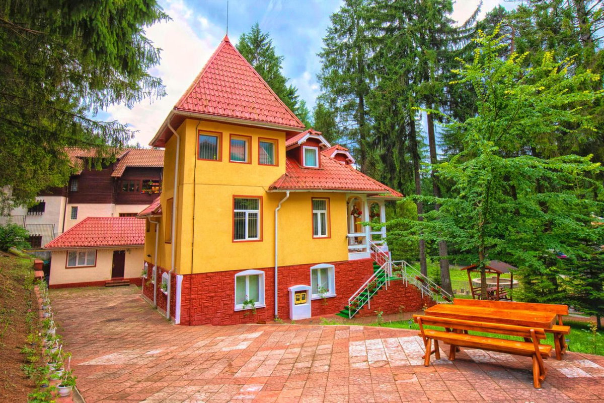 Clermont Sinaia, Romania