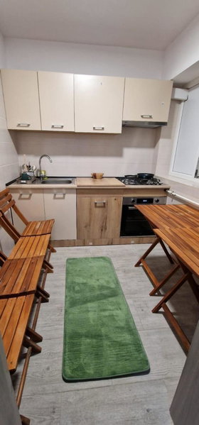 Apartament 3 cam Grand Arena, Bucharest, Romania