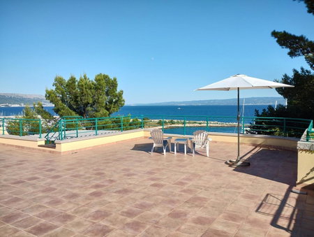 Old Captain's Apartments - in a pine wood by the sea and tennis courts, Split, Croatia