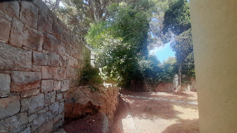 Old Captain's Apartments - in a pine wood by the sea and tennis courts, Split, Croatia