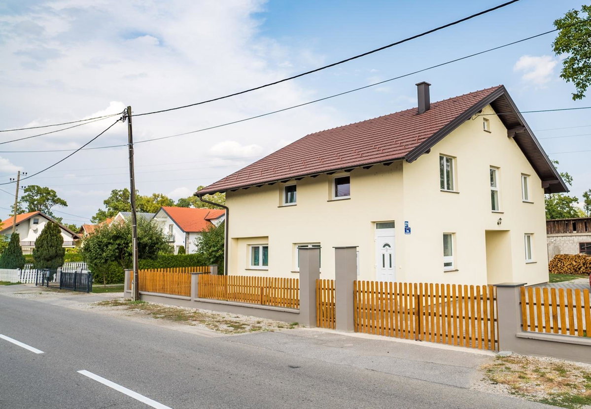 Tina Rooms, Kroatien
