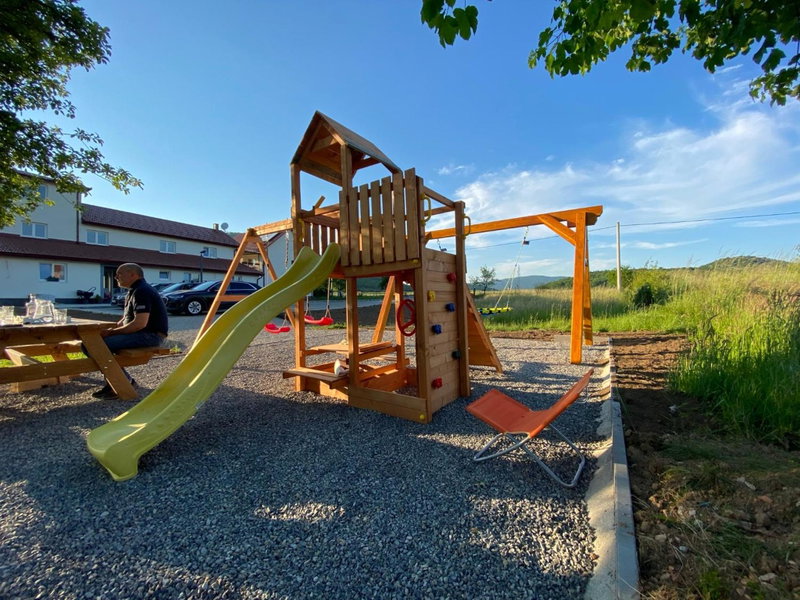 Apartman Fenestra s terasom i pogledom na Gacku, Otočac, Croatia