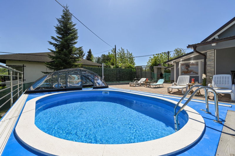 CVETKOVA HIŽA sa JACUZZIJEM, Tuheljske Toplice, Croatia