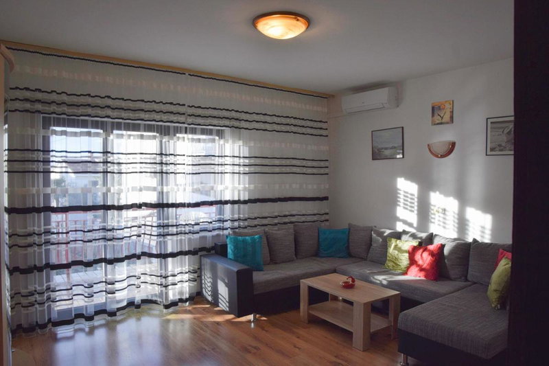 Apartments Margareta & Ena, Malinska, Croatia