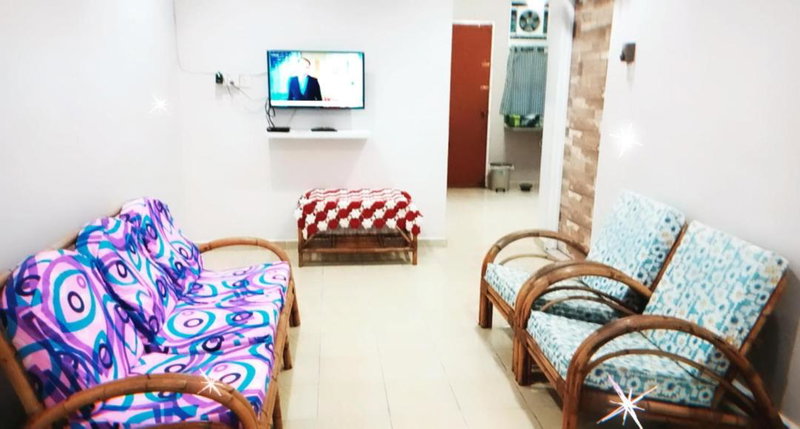 Rits Lodge, Kedai Lalat, Malaysia
