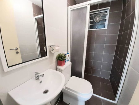Homey Galleria Suite A 10 12, Seri Kembangan, Malaysia