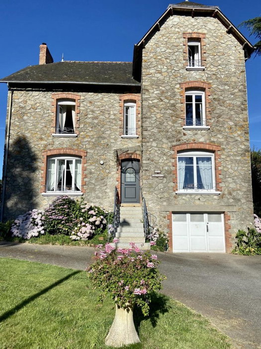 Les hortensias, Grand-Fougeray, France