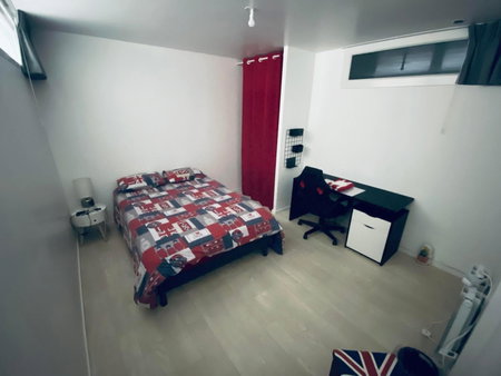Chambre privée face à la gare, Tarbes, France