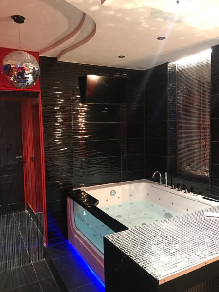 Le Cabaret Vip SPA, Lyon, France