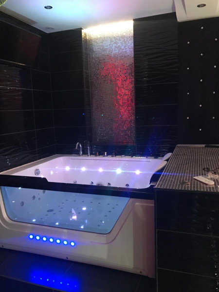 Le Cabaret Vip SPA, Lyon, France