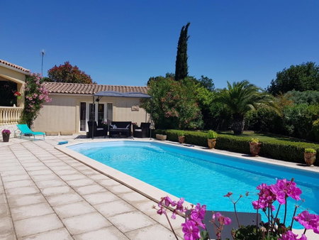 CHAMBRE D HOTES à 4 KMS D UZES " Chez Nadou ", Arpaillargues-et-Aureillac, France