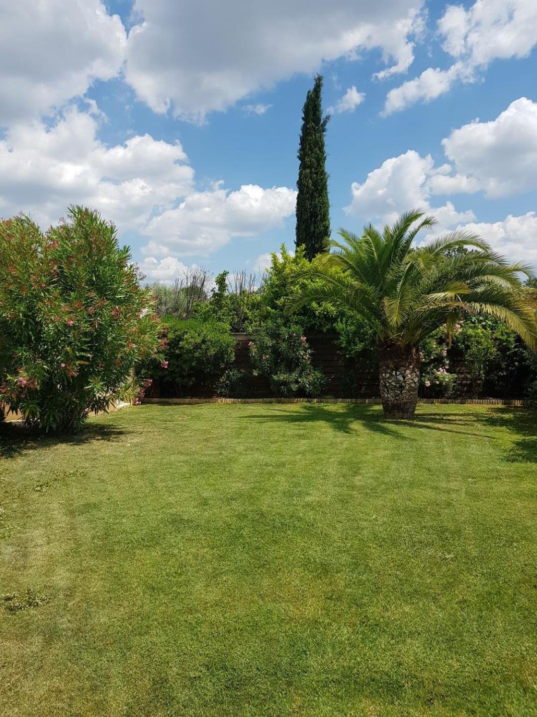 CHAMBRE D HOTES à 4 KMS D UZES " Chez Nadou ", France