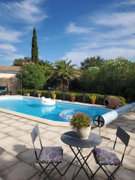 CHAMBRE D HOTES à 4 KMS D UZES " Chez Nadou ", Arpaillargues-et-Aureillac, France