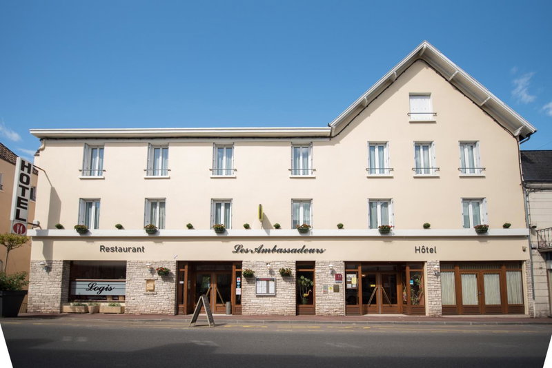 Les Ambassadeurs hôtel 3 Etoiles nouvelles chambres 2026 logis hôtel, Souillac, France