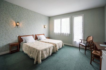 Les Ambassadeurs hôtel 3 Etoiles nouvelles chambres 2026 logis hôtel, Souillac, France
