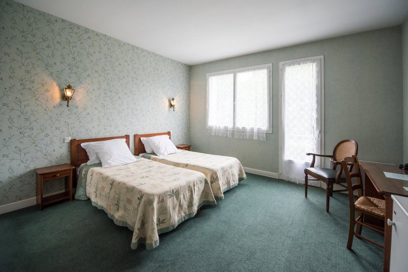 Les Ambassadeurs hôtel 3 Etoiles nouvelles chambres 2026 logis hôtel, Souillac, France