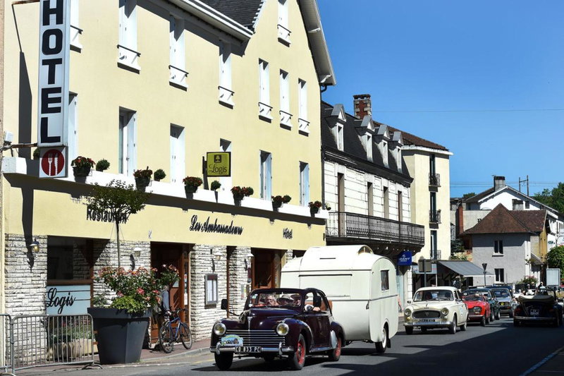 Les Ambassadeurs hôtel 3 Etoiles nouvelles chambres 2026 logis hôtel, Souillac, France