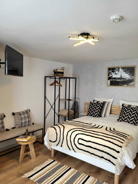 Hotel Residence a la Butte Aux Cailles, Paris, France