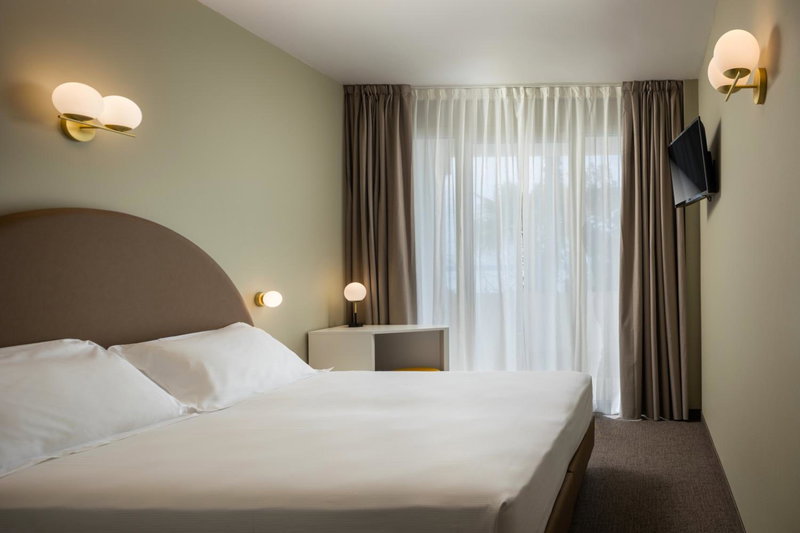 Hotel Nettuno, Bardolino, Italy