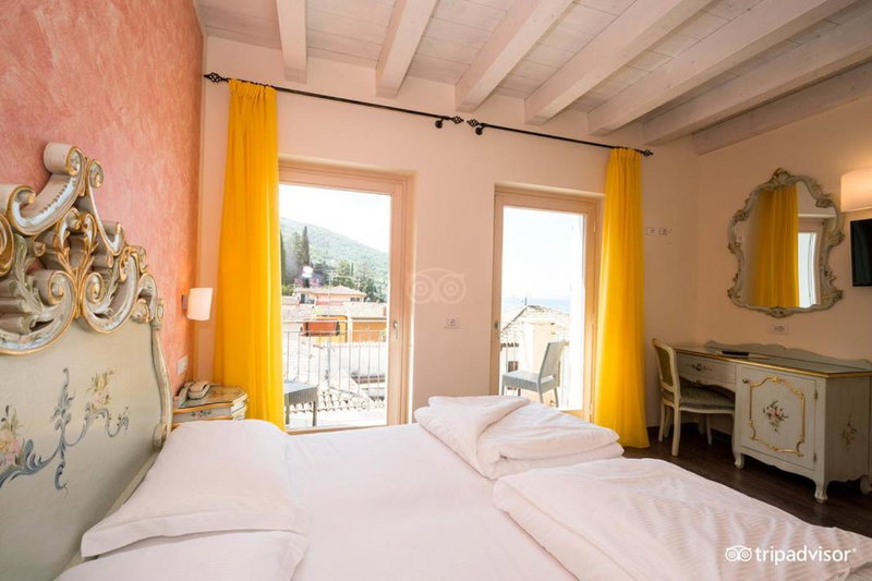 Hotel Pai, Torri del Benaco, Italy