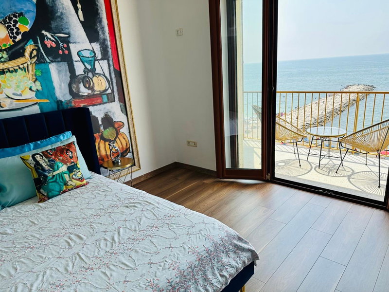 BluMare ArtHouse, Salerno, Italy