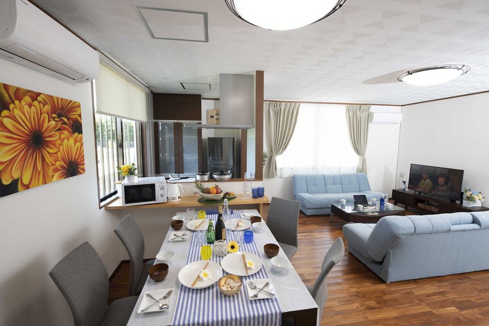 Miyakojima White House Annex, Japan