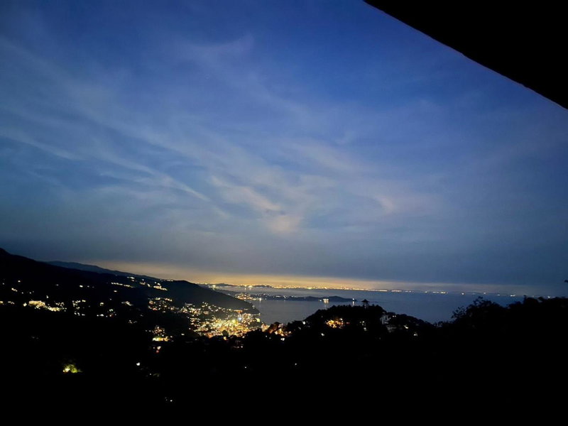 iHouse あたみんち, Atami, Japan