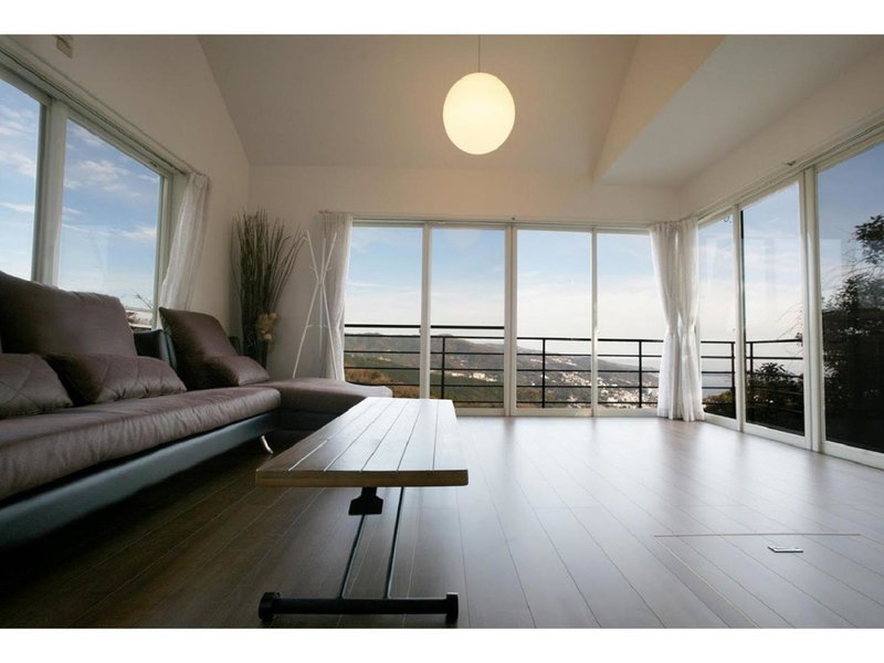 iHouse あたみんち, Atami, Japan