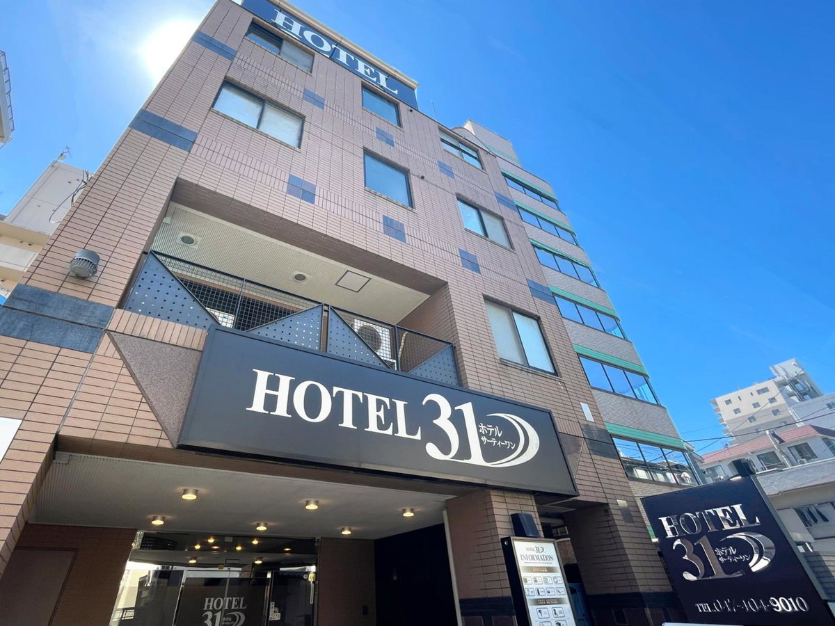 Hotel 31, Japan