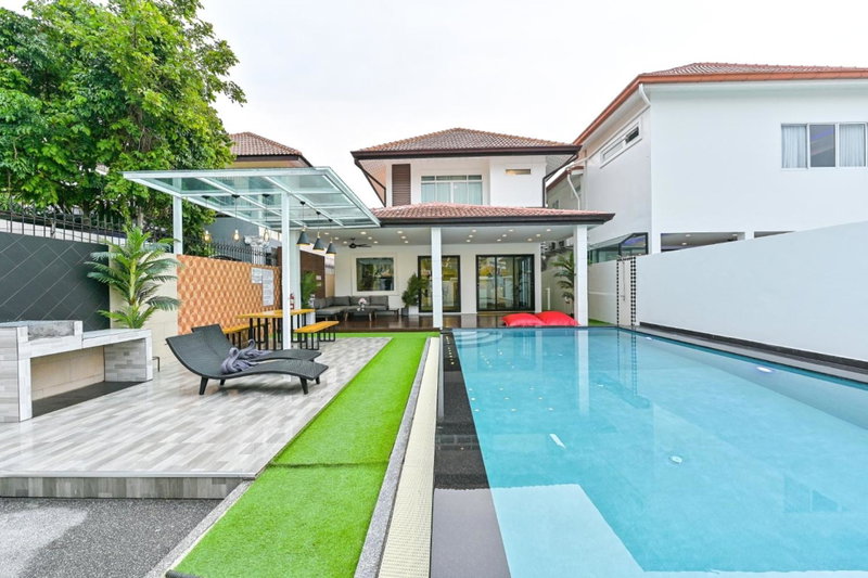 4BD Pool Villa Pattaya with Jacuzzi - Exquisite Pool Villa A, Pattaya South, Thailand