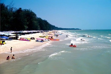 Baan Taklom Chomtalay, Cha Am, Thailand