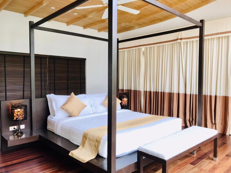 Amatapura Beachfront Villa 14, SHA Certified, Ao Nam Mao, Thailand