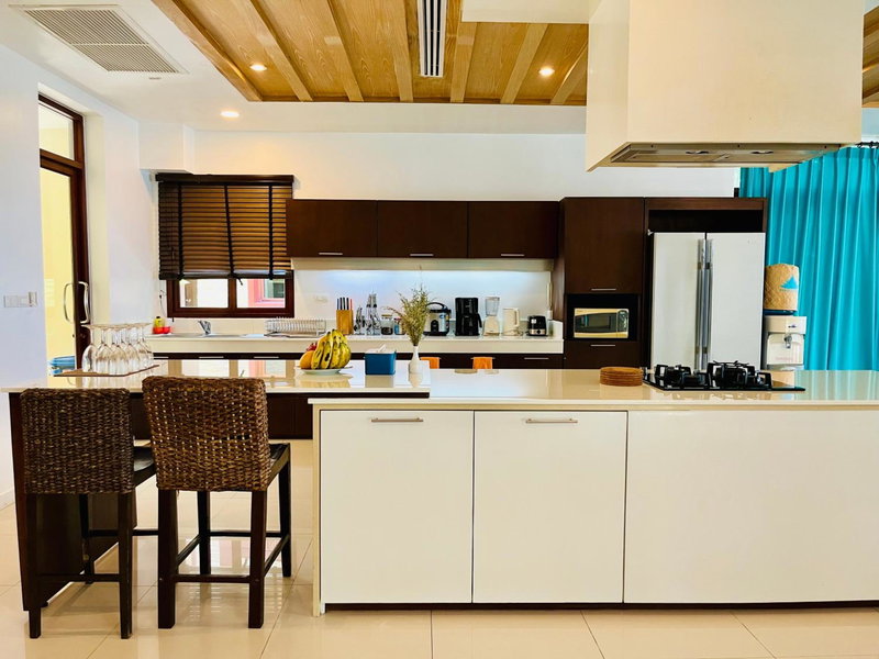 Amatapura Beachfront Villa 14, SHA Certified, Ao Nam Mao, Thailand