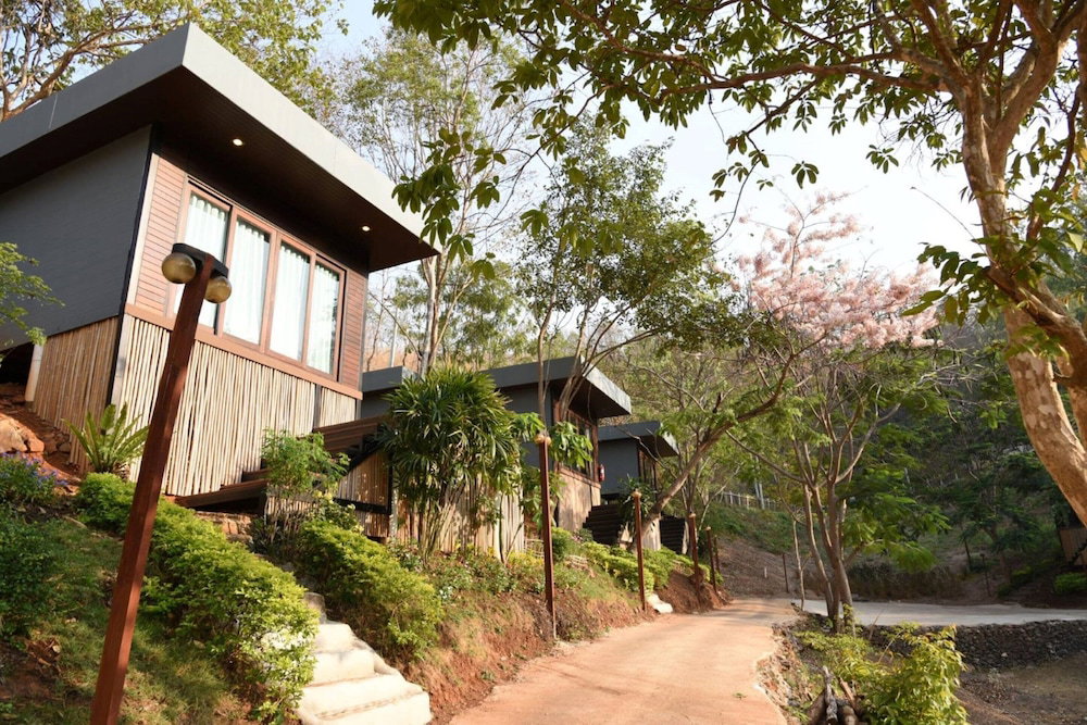 Ruknam Resort, Thailand