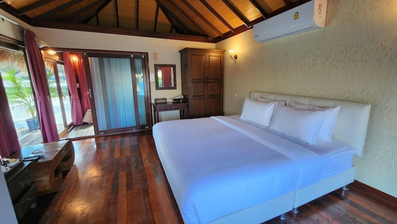 Ruknam Resort, Si Sawat, Thailand
