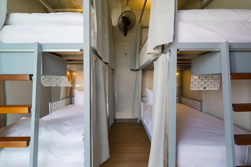 Friends Hostel - Phuket Airport, Sa Khu, Thailand