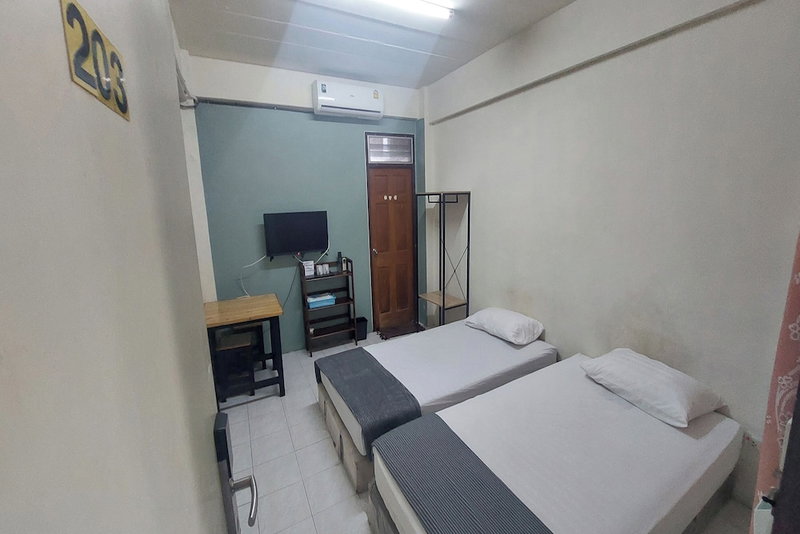 Sukhum Mega Bangna Guest House, Bangkok, Thailand