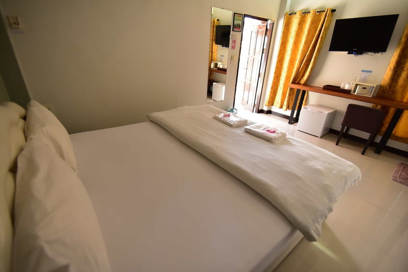 Bangrak Resort, Nakhon Sawan, Thailand