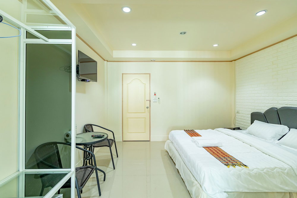 Ice Residence Suvarnabhumi Airport Hotel, Thailand