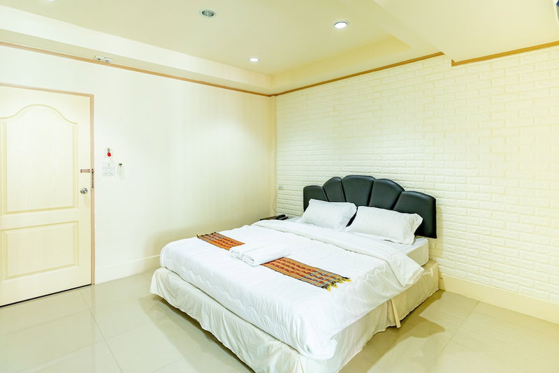 Ice Residence Suvarnabhumi Airport Hotel, Bangkok, Thailand