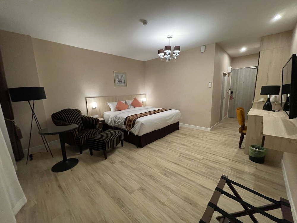 Le Cannes Hotel, Thailand