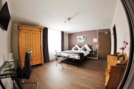 Apado-Hotel garni, Homburg, Germany